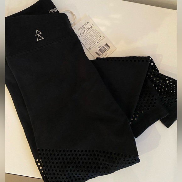 Yoga Design Lab Katie Mesh Yoga Leggings - Picture 4 of 7